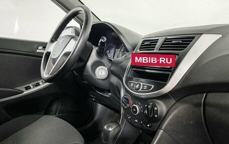 Hyundai Solaris II рестайлинг, 2011 год, 728 000 рублей, 9 фотография