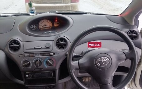 Toyota Vitz, 2002 год, 7 фотография