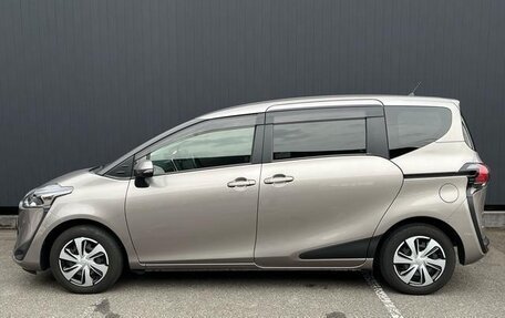 Toyota Sienta II, 2021 год, 1 390 000 рублей, 5 фотография