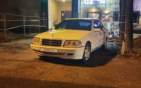 Mercedes-Benz C-Класс, 1997 год, 350 000 рублей, 3 фотография