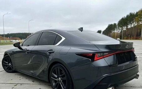 Lexus IS III, 2020 год, 4 700 000 рублей, 5 фотография