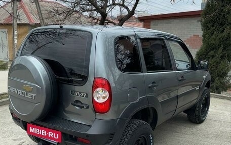 Chevrolet Niva I рестайлинг, 2012 год, 830 000 рублей, 7 фотография