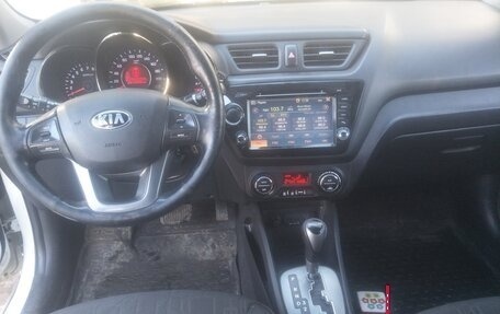 KIA Rio III рестайлинг, 2014 год, 700 000 рублей, 5 фотография