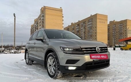 Volkswagen Tiguan II, 2018 год, 3 560 000 рублей, 21 фотография