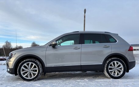 Volkswagen Tiguan II, 2018 год, 3 560 000 рублей, 28 фотография