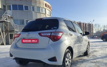 Toyota Vitz, 2019 год, 1 020 000 рублей, 10 фотография