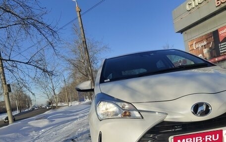 Toyota Vitz, 2019 год, 1 020 000 рублей, 8 фотография