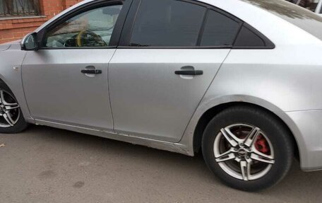 Chevrolet Cruze II, 2010 год, 490 000 рублей, 2 фотография