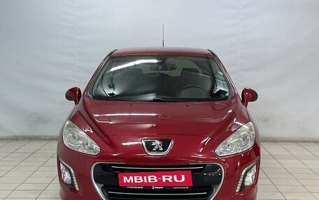 Peugeot 308 II, 2011 год, 680 000 рублей, 3 фотография