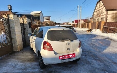 Toyota Yaris III рестайлинг, 2008 год, 550 000 рублей, 4 фотография