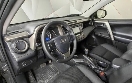 Toyota RAV4, 2015 год, 2 247 000 рублей, 14 фотография