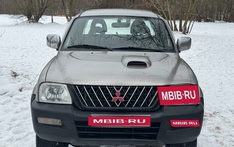 Mitsubishi L200 III рестайлинг, 2006 год, 995 000 рублей, 7 фотография