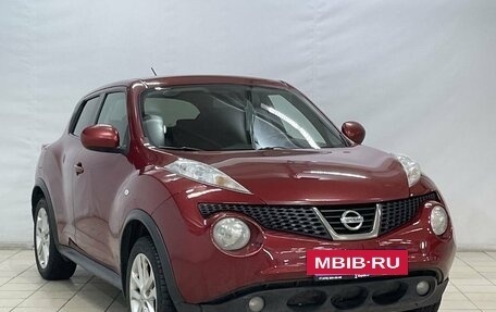 Nissan Juke II, 2011 год, 1 099 000 рублей, 2 фотография