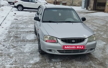 Hyundai Accent II, 2004 год, 270 000 рублей, 2 фотография