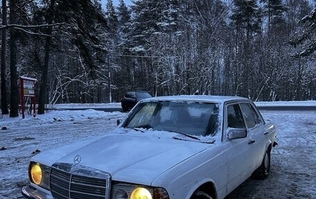 Mercedes-Benz W123, 1977 год, 380 000 рублей, 3 фотография