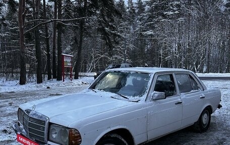 Mercedes-Benz W123, 1977 год, 380 000 рублей, 4 фотография