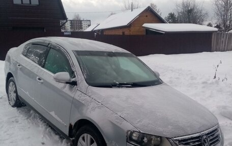 Volkswagen Passat B6, 2005 год, 250 000 рублей, 2 фотография