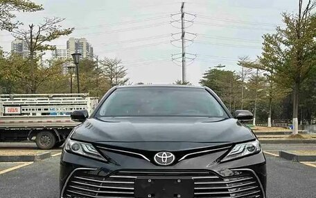 Toyota Camry, 2022 год, 2 900 000 рублей, 2 фотография