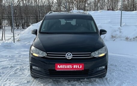 Volkswagen Touran III, 2019 год, 2 150 000 рублей, 2 фотография