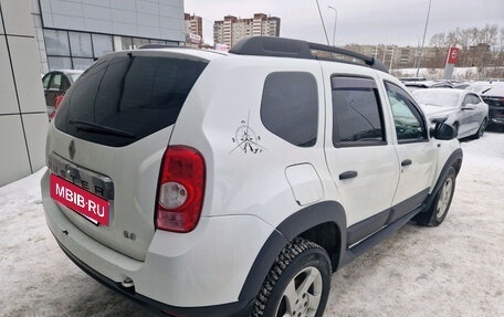 Renault Duster I рестайлинг, 2014 год, 929 000 рублей, 3 фотография