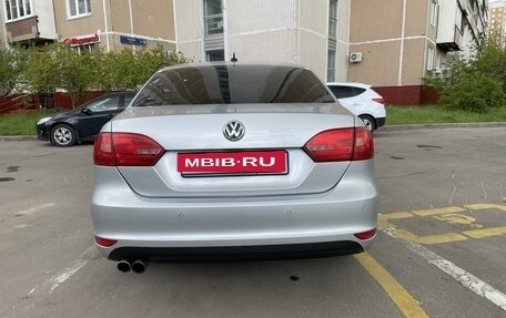 Volkswagen Jetta VI, 2012 год, 999 999 рублей, 6 фотография