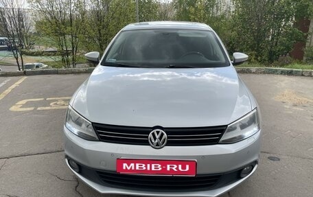 Volkswagen Jetta VI, 2012 год, 999 999 рублей, 2 фотография