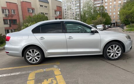 Volkswagen Jetta VI, 2012 год, 999 999 рублей, 8 фотография