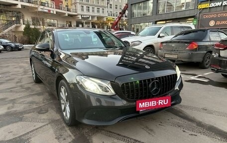 Mercedes-Benz E-Класс, 2017 год, 3 180 000 рублей, 7 фотография