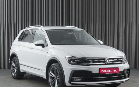 Volkswagen Tiguan II, 2018 год, 3 499 000 рублей, 1 фотография