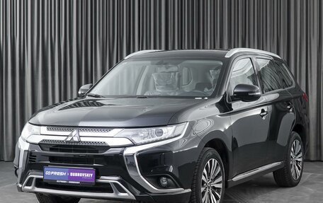 Mitsubishi Outlander III рестайлинг 3, 2022 год, 3 500 000 рублей, 5 фотография