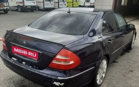 Mercedes-Benz E-Класс, 2003 год, 480 000 рублей, 4 фотография