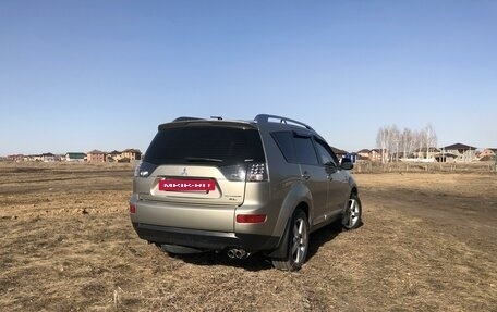 Mitsubishi Outlander III рестайлинг 3, 2008 год, 1 700 000 рублей, 7 фотография