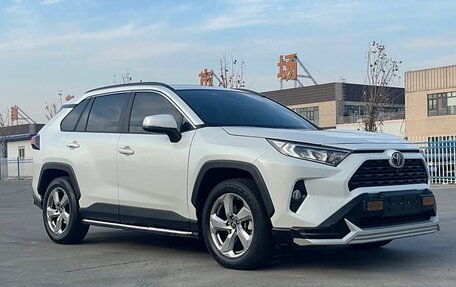 Toyota RAV4, 2022 год, 2 900 333 рублей, 3 фотография