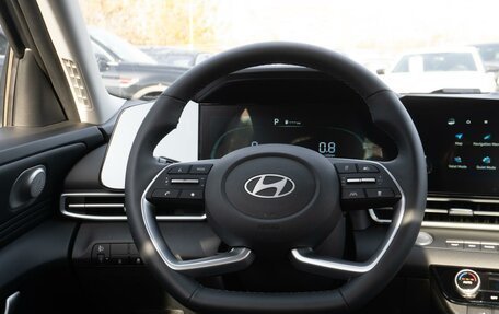 Hyundai Elantra, 2024 год, 2 749 000 рублей, 14 фотография