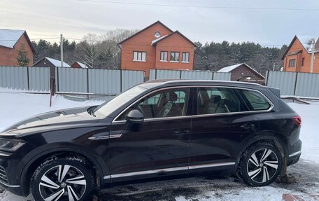 Volkswagen Touareg III, 2018 год, 5 000 000 рублей, 3 фотография