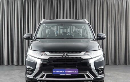 Mitsubishi Outlander III рестайлинг 3, 2022 год, 3 550 000 рублей, 3 фотография