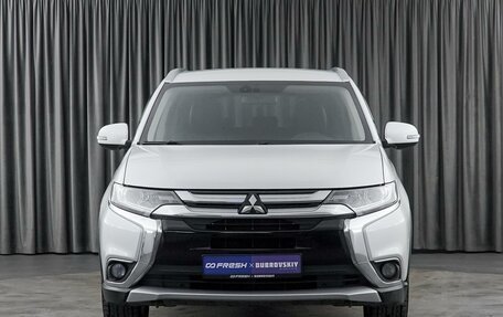 Mitsubishi Outlander III рестайлинг 3, 2018 год, 2 449 000 рублей, 3 фотография