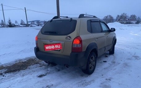 Hyundai Tucson III, 2005 год, 750 000 рублей, 2 фотография