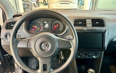 Volkswagen Polo VI (EU Market), 2014 год, 900 000 рублей, 16 фотография