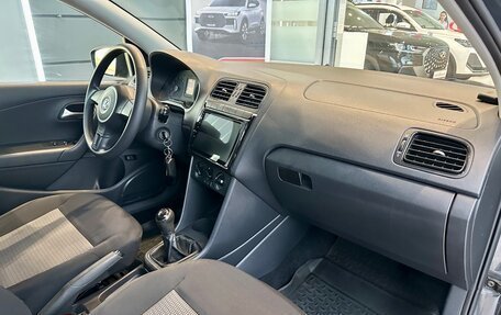 Volkswagen Polo VI (EU Market), 2014 год, 900 000 рублей, 21 фотография