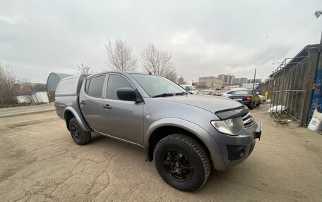 Mitsubishi L200 IV рестайлинг, 2013 год, 1 350 000 рублей, 6 фотография