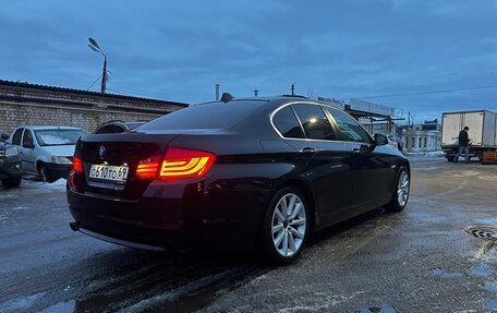 BMW 5 серия, 2010 год, 2 700 000 рублей, 2 фотография