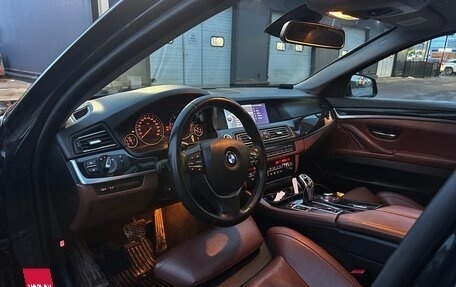 BMW 5 серия, 2010 год, 2 700 000 рублей, 6 фотография