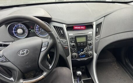 Hyundai Sonata VI, 2011 год, 1 115 000 рублей, 7 фотография