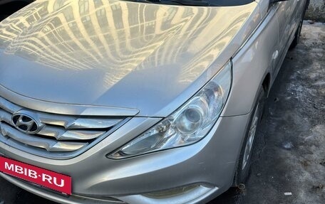 Hyundai Sonata VI, 2011 год, 1 115 000 рублей, 3 фотография