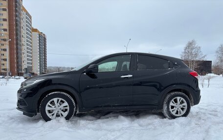 Honda Vezel, 2019 год, 1 999 990 рублей, 6 фотография