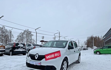 Renault Sandero II рестайлинг, 2017 год, 899 000 рублей, 3 фотография