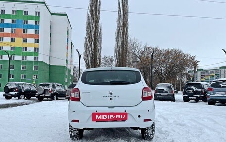 Renault Sandero II рестайлинг, 2017 год, 899 000 рублей, 6 фотография