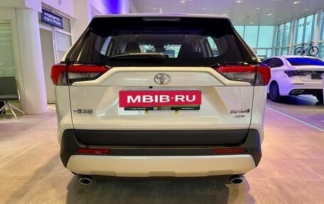 Toyota RAV4, 2024 год, 4 550 000 рублей, 4 фотография