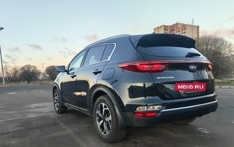 KIA Sportage IV рестайлинг, 2021 год, 2 420 000 рублей, 8 фотография